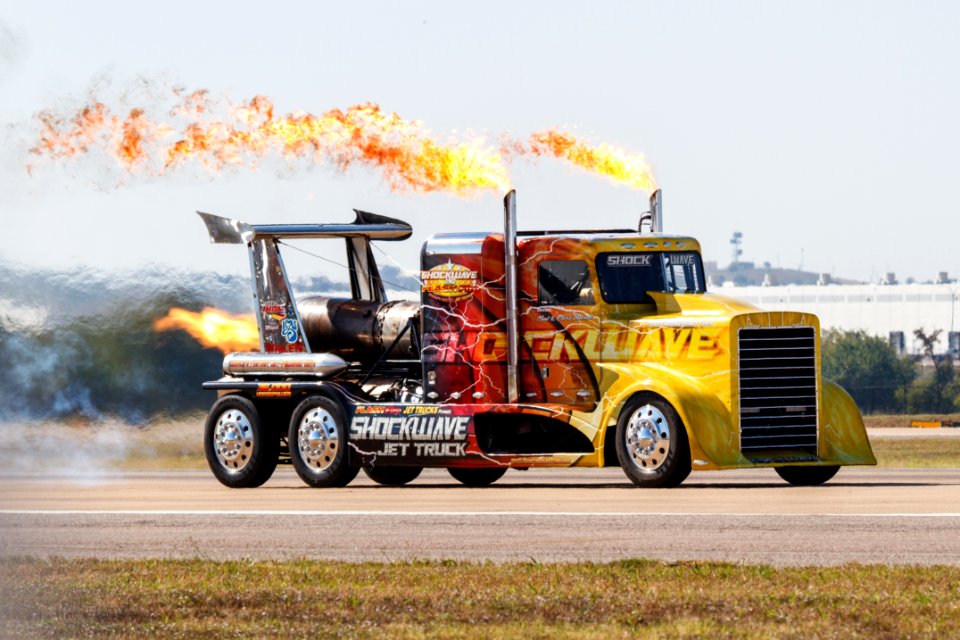 20141025_Shockwave_Truck_Alliance_Air_Show_2014-2