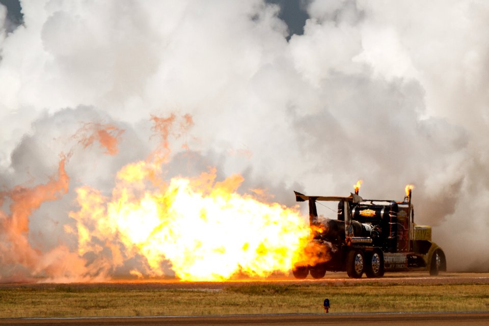 20141025_Shockwave_Truck_Alliance_Air_Show_2014-8