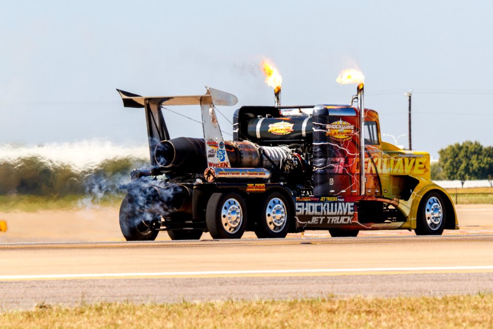 20141025_Shockwave_Truck_Alliance_Air_Show_2014-5