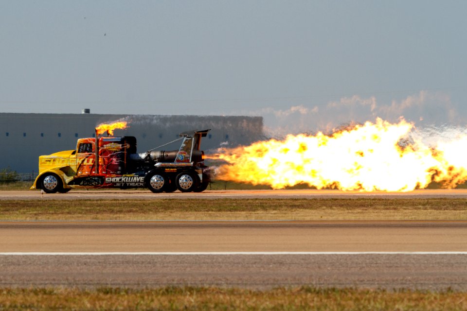 20141025_Shockwave_Truck_Alliance_Air_Show_2014-10