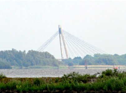 20140530_Eilandbrug_bij_Kampen_gezien_op_grote_afstand_Schokkerhaven