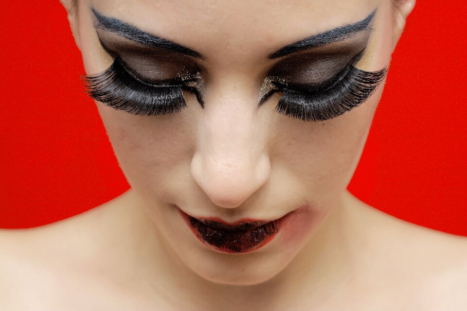 Browse lip lipstick