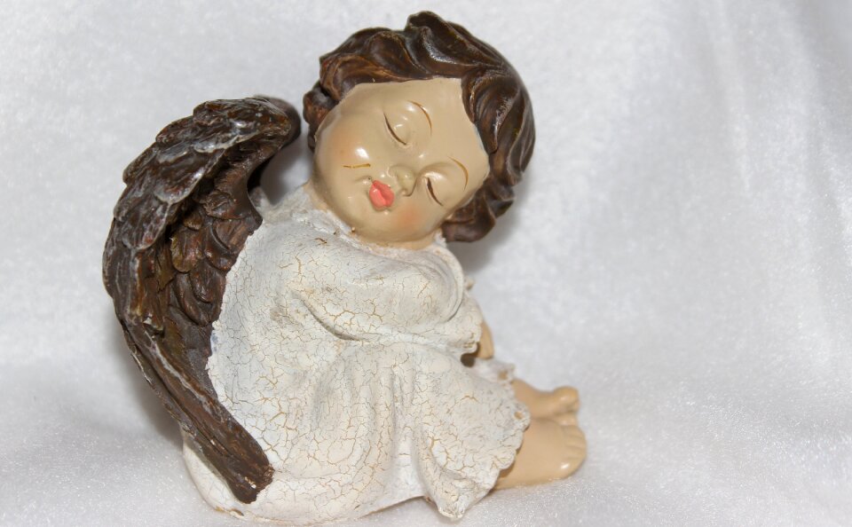 Small angel figure sweet