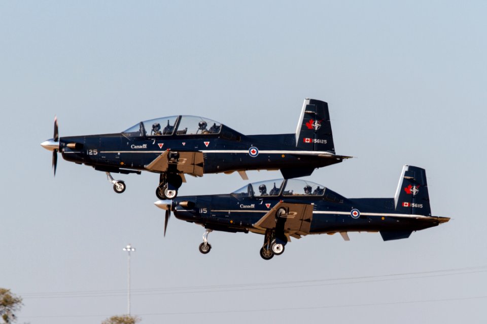 20141026_RCAF_CT-156_Alliance_Air_Show_2014-8