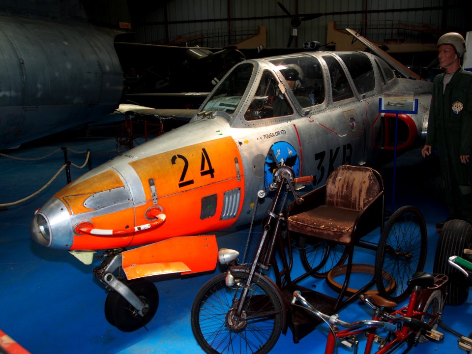 3KB_Fouga_CM170_Magister_Musée_de_l'Epopée_de_l'Industrie_et_de_l'Aéronautique,_pic1