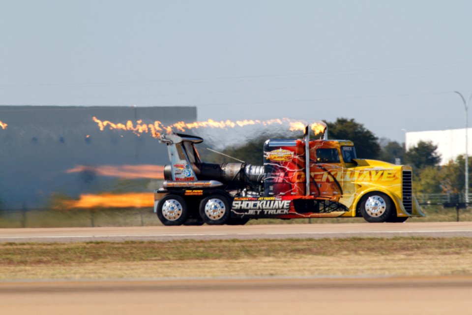 20141026_Shockwave_Truck_Alliance_Air_Show_2014-9