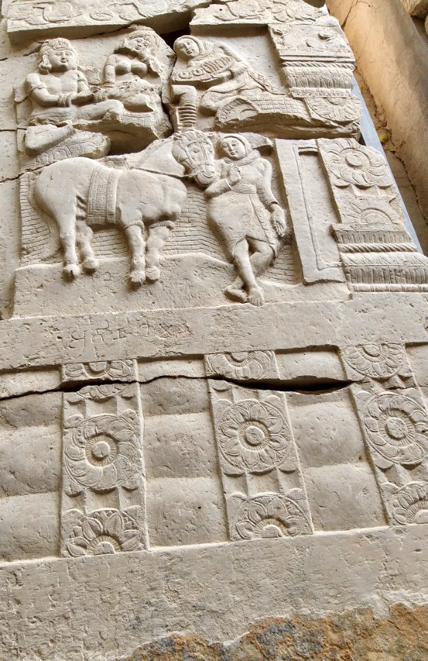 3rd_century_BCE_to_7th_century_CE_Sannathi_Sannati_Sonti_ancient_city_archaeological_site,_Karnataka_India_-_99