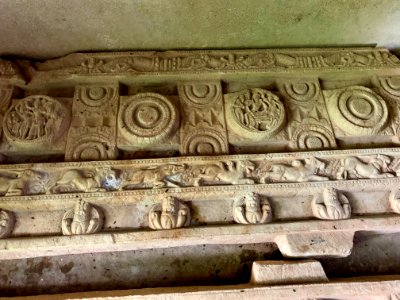 3rd_century_BCE_to_4th_century_CE_Buddhist_monastery_and_artwork,_Phanigiri_Telangana_India_-_194