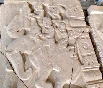 3rd_century_BCE_to_7th_century_CE_Sannathi_Sannati_Sonti_ancient_city_archaeological_site,_Karnataka_India_-_103