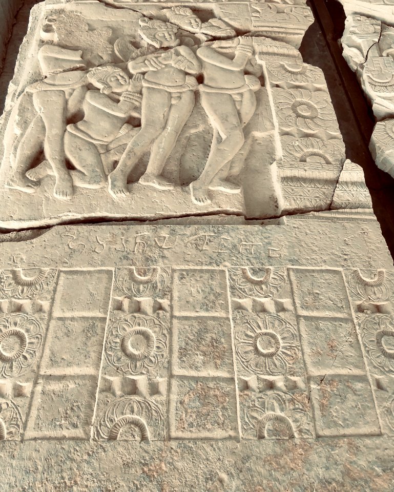 3rd_century_BCE_to_7th_century_CE_Sannathi_Sannati_Sonti_ancient_city_archaeological_site,_Karnataka_India_-_83