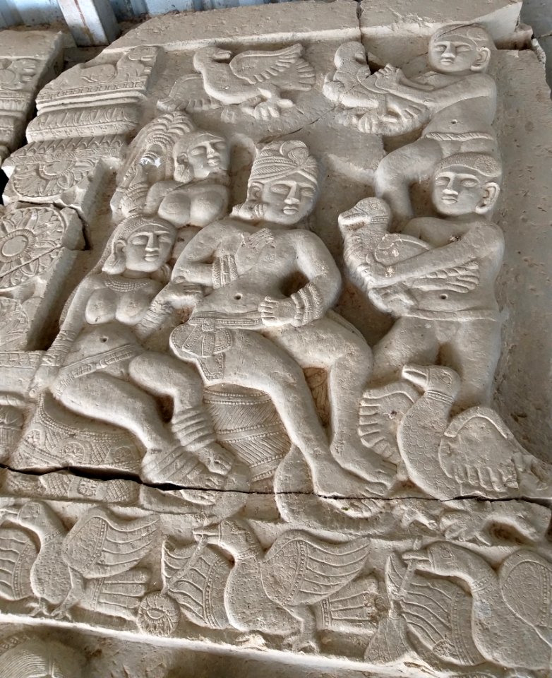 3rd_century_BCE_to_7th_century_CE_Sannathi_Sannati_Sonti_ancient_city_archaeological_site,_Karnataka_India_-_20