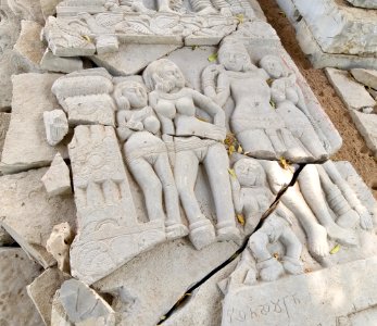 3rd_century_BCE_to_7th_century_CE_Sannathi_Sannati_Sonti_ancient_city_archaeological_site,_Karnataka_India_-_67