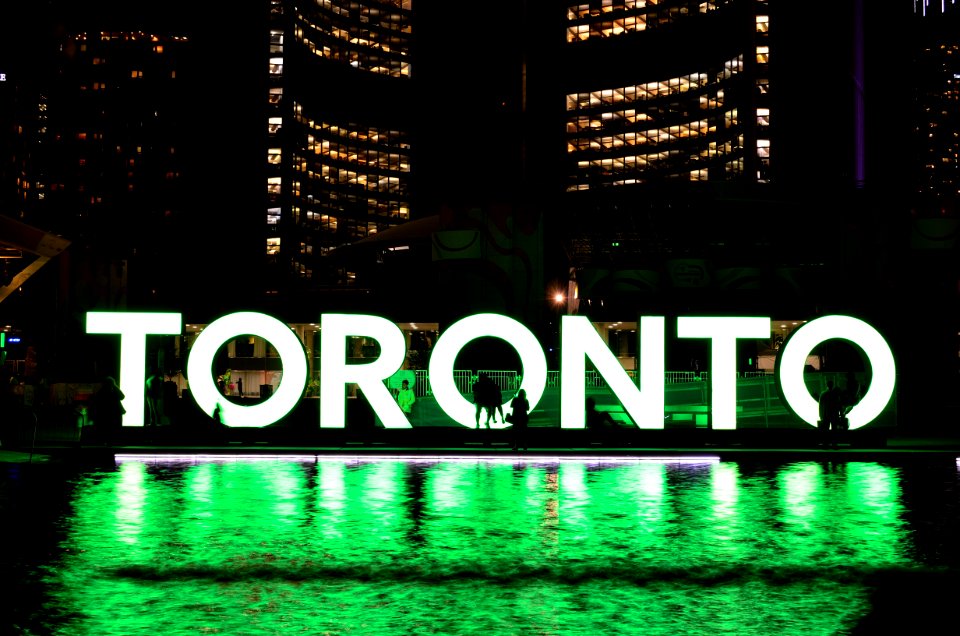 3DTORONTOSignNathanPhillipsSquare5