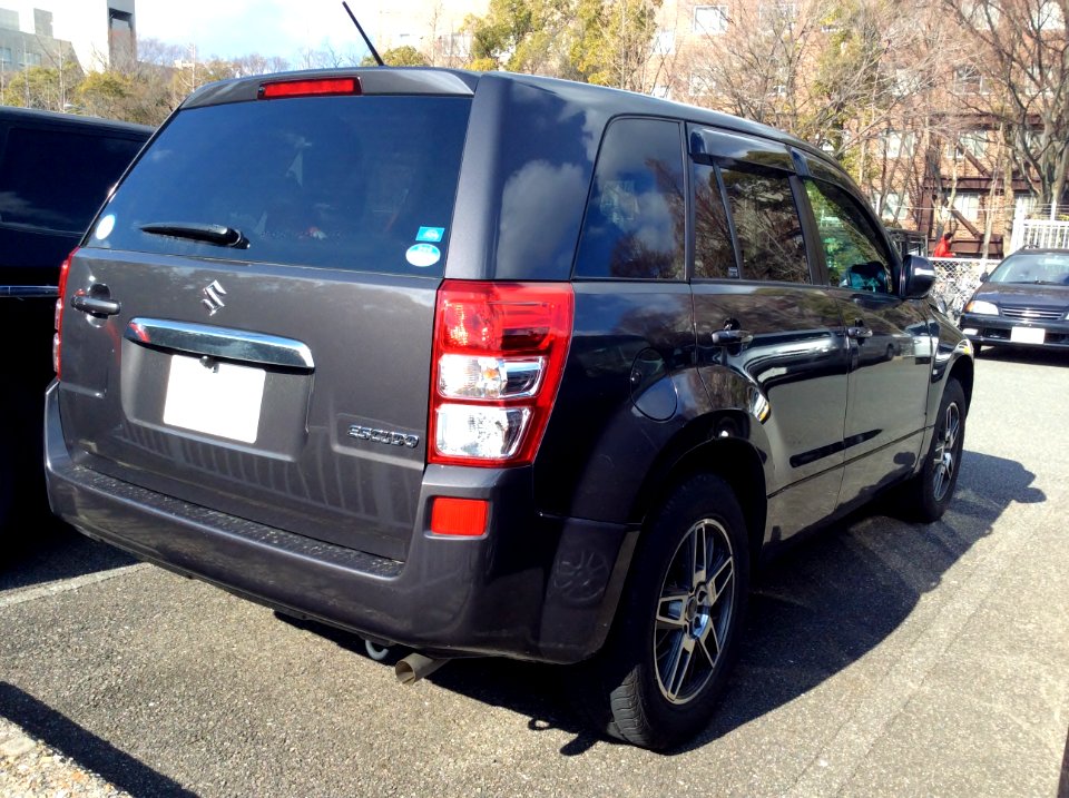 3rd_generation_Suzuki_ESCUDO_XG_rear