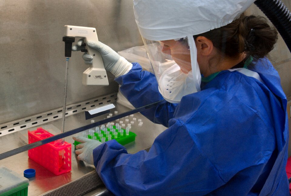 Pathologist doctor pipette