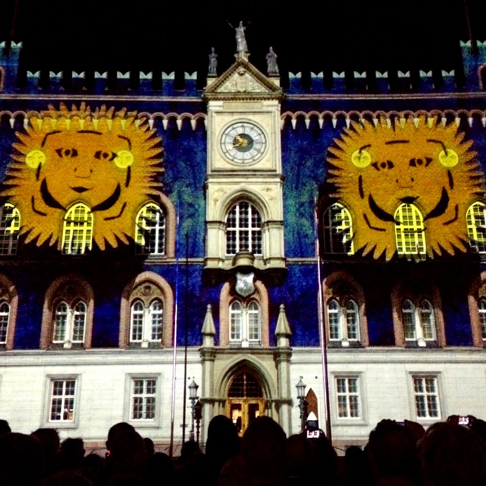3D_projektion_på_Odense_Rådhus