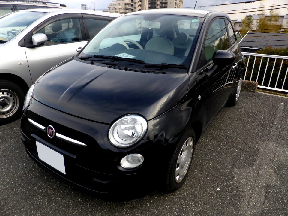 3rd_generation_FIAT_500_Pop_front