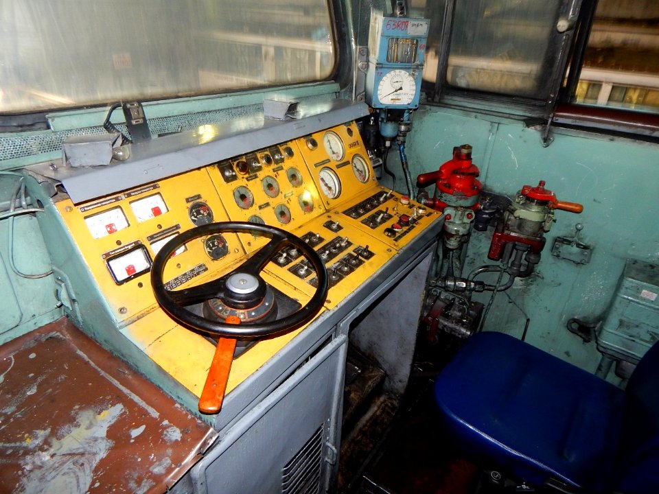 3ТЭ10У-0067,_Россия,_Самарская_область,_станция_Сызрань_(Trainpix_170792)