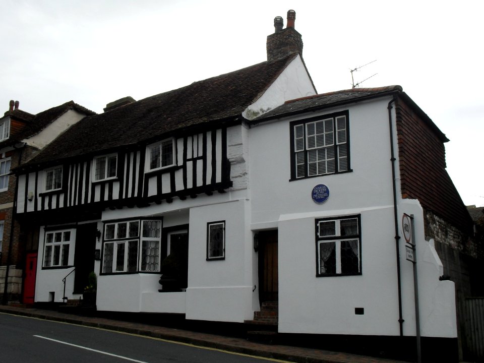 4_Borough_Lane,_Old_Town,_Eastbourne_(NHLE_Code_1043666)_(March_2010)