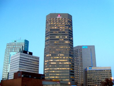 360_Main_building_in_Winnipeg,_Manitoba