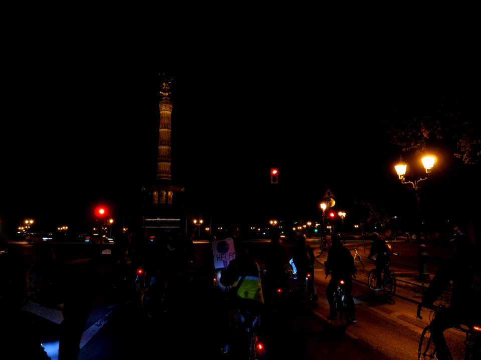 3rd_Global_Climate_Strike_Berlin_Critical_Mass_at_evening_06