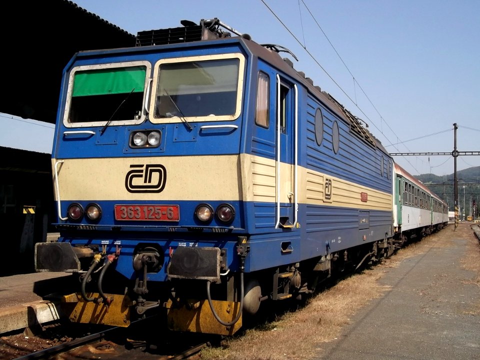 363_125-6,_Чехия,_Среднечешский_край,_станция_Бероун_(Trainpix_95904)