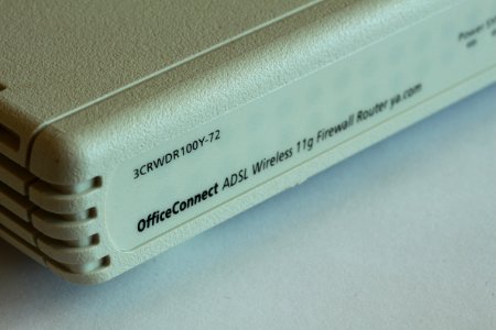 3Com_OfficeConnect_ADSL_Wireless_11g_Firewall_Router_2012-10-28-0875