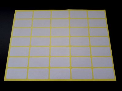 35_adhesive_labels_-_Ai