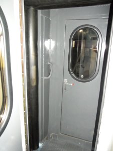 3TE25K2M_interior_-_gangway