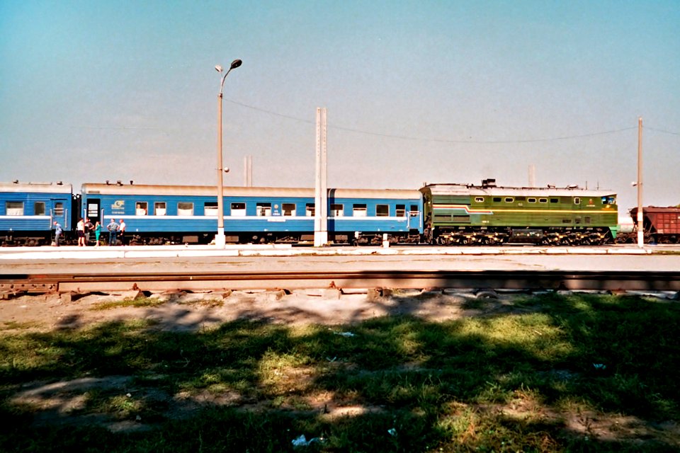3ТЭ10М-1180,_Казахстан,_Костанайская_область,_станция_Костанай_(Trainpix_17037)