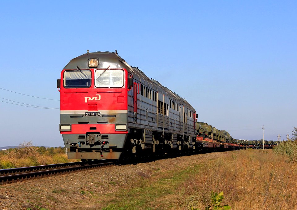 3ТЭ116У-006,_Россия,_Краснодарский_край,_перегон_Красная_Стрела_-_Старотитаровская_(Trainpix_119130)