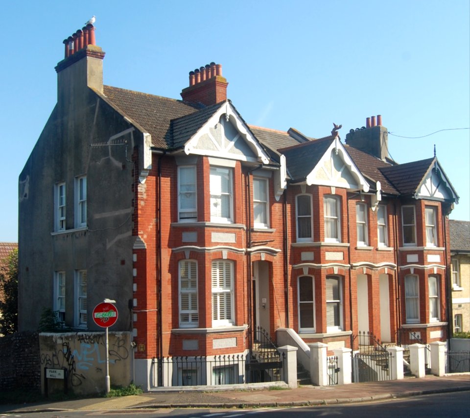 34c,_34d_and_34e_Egremont_Place,_Queen's_Park,_Brighton_(August_2019)