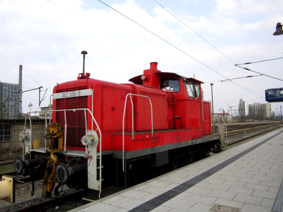 362_596-9_Dresden_Hauptbahnhof_(2)