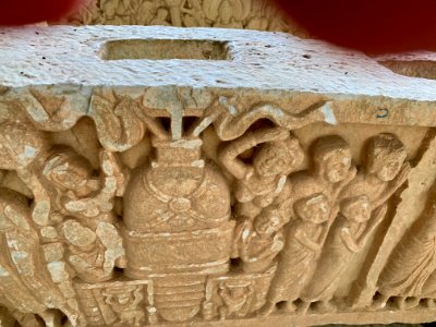 3rd_century_BCE_to_4th_century_CE_Buddhist_monastery_and_artwork,_Phanigiri_Telangana_India_-_74