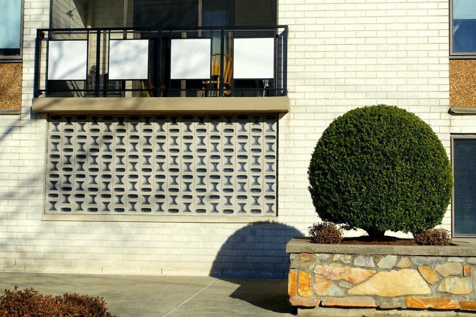 385_Massachusetts_Ave_-_Arlington,_MA_-_DSC03381
