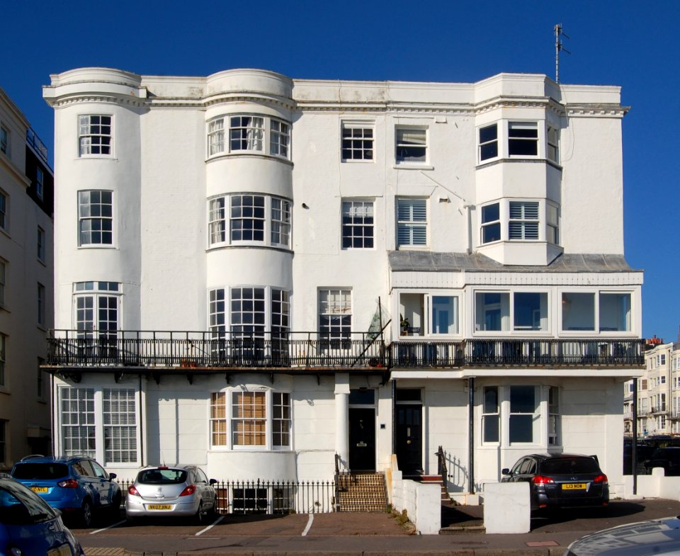 38–40_Marine_Parade,_Brighton_(September_2018)