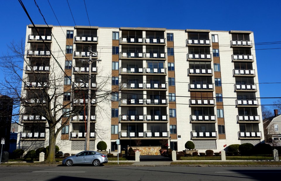 385_Massachusetts_Ave_-_Arlington,_MA_-_DSC03264