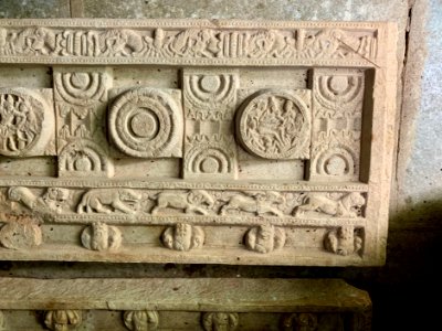 3rd_century_BCE_to_4th_century_CE_Buddhist_monastery_and_artwork,_Phanigiri_Telangana_India_-_95
