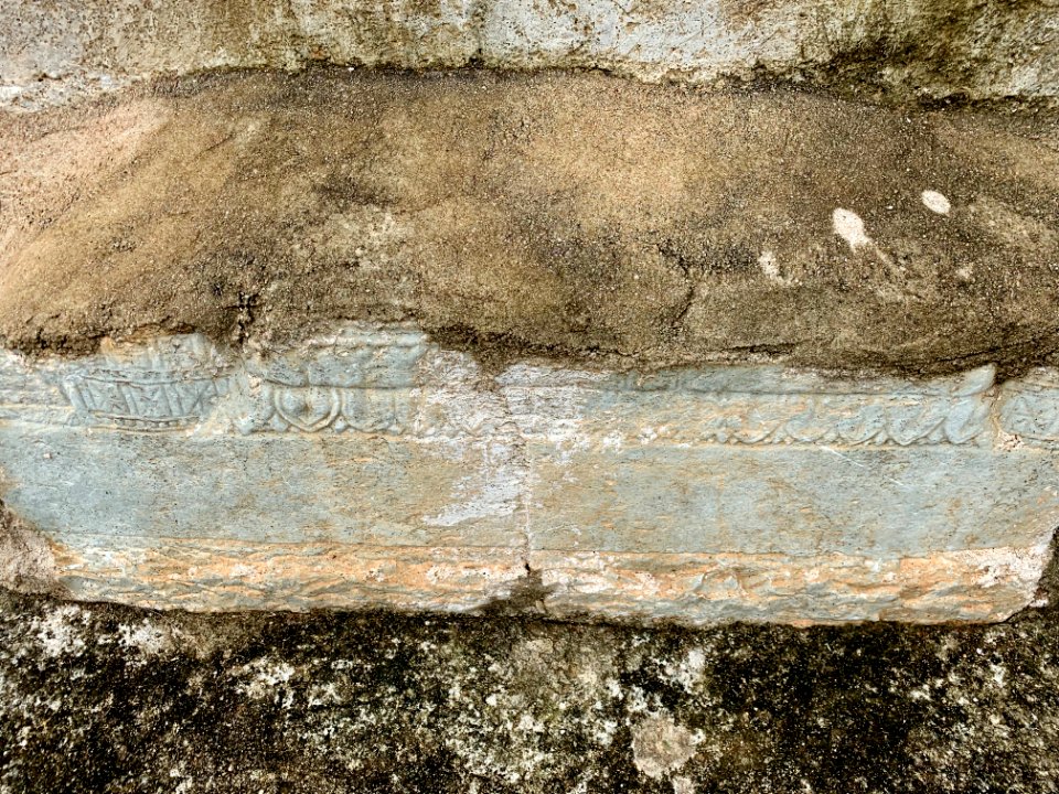 3rd_century_BCE_to_4th_century_CE_Buddhist_monastery_and_artwork,_Phanigiri_Telangana_India_-_36