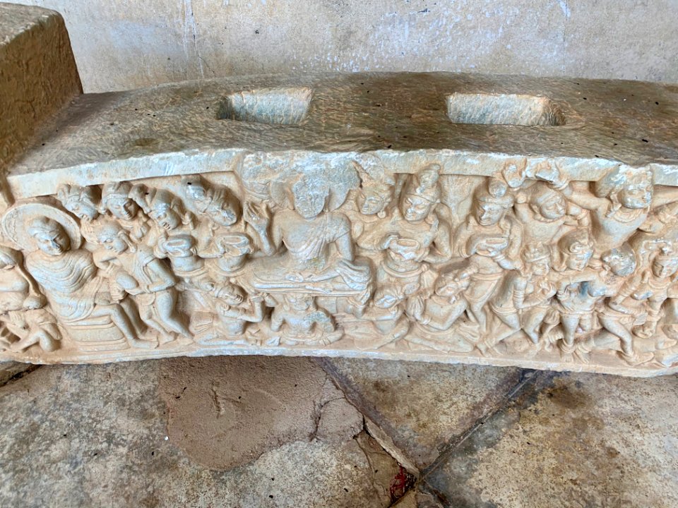 3rd_century_BCE_to_4th_century_CE_Buddhist_monastery_and_artwork,_Phanigiri_Telangana_India_-_62