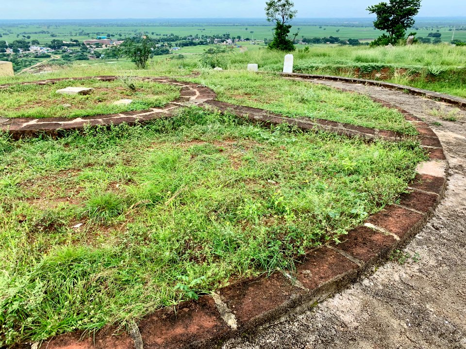3rd_century_BCE_to_4th_century_CE_Buddhist_monastery_and_artwork,_Phanigiri_Telangana_India_-_40