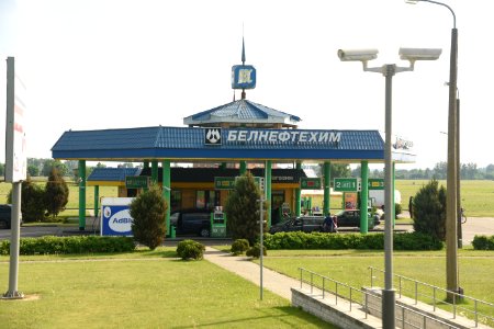 4264_Belneftekhim_petrol_station,_Hrodna_Region,_Belarus._May_2019
