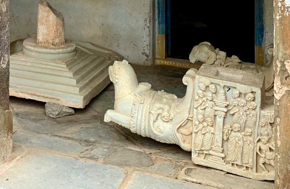 3rd_century_BCE_to_4th_century_CE_Buddhist_monastery_and_artwork,_Phanigiri_Telangana_India_-_207