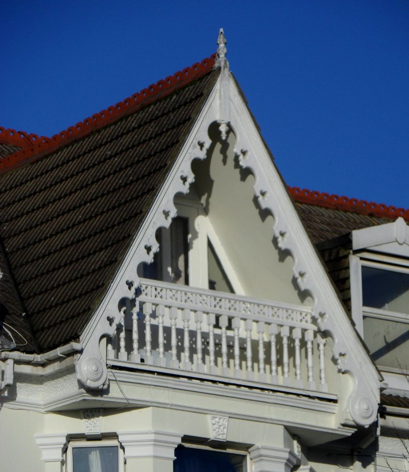 41_Florence_Road,_Brighton_(December_2013)_(Decorative_Gable)