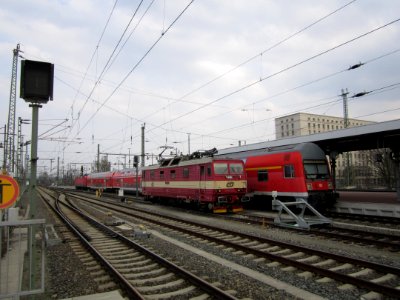 371_004-3_Dresden_Hauptbahnhof_(2)