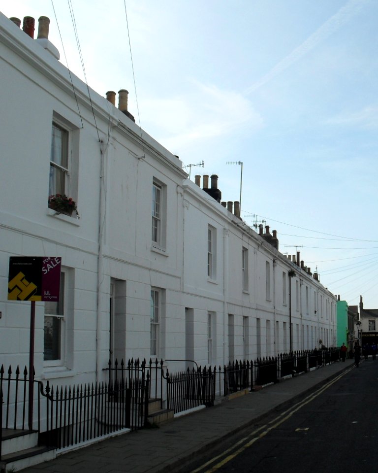 41–52_Kensington_Place,_Brighton_(IoE_Code_481996)