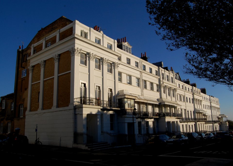 41–50_Sussex_Square,_Kemp_Town,_Brighton_(NHLE_Code_1380971)_(September_2018)_(2)