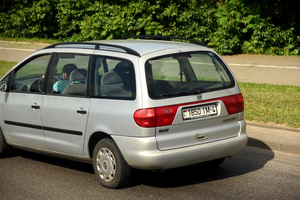 4228_Hrodna,_May_2019_car_BY_license_plate