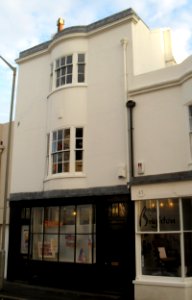 44_Upper_North_Street,_Brighton_(NHLE_Code_1381052)_(September_2010)