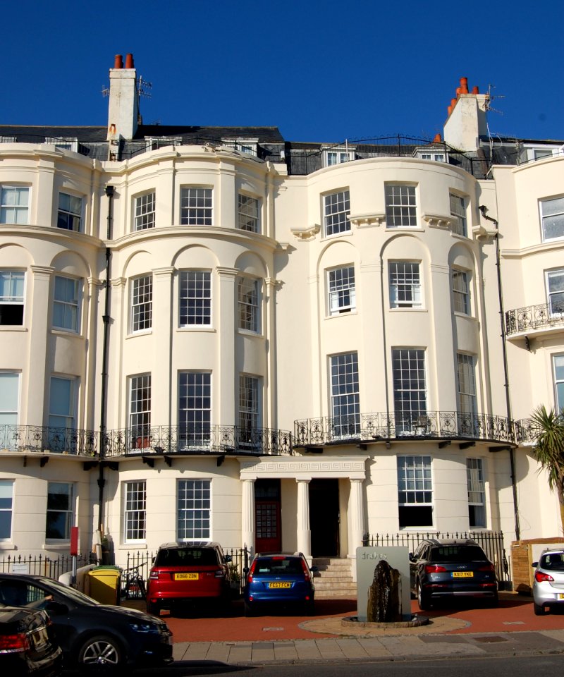 43–44_Marine_Parade,_Brighton_(September_2018)
